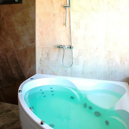 Jacuzzi Apartcomplex Kaskad, панорамный вид центр минска *